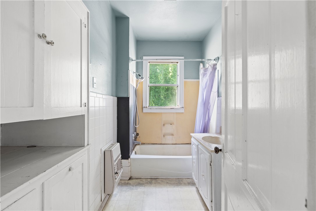 1110 S Harrison Street