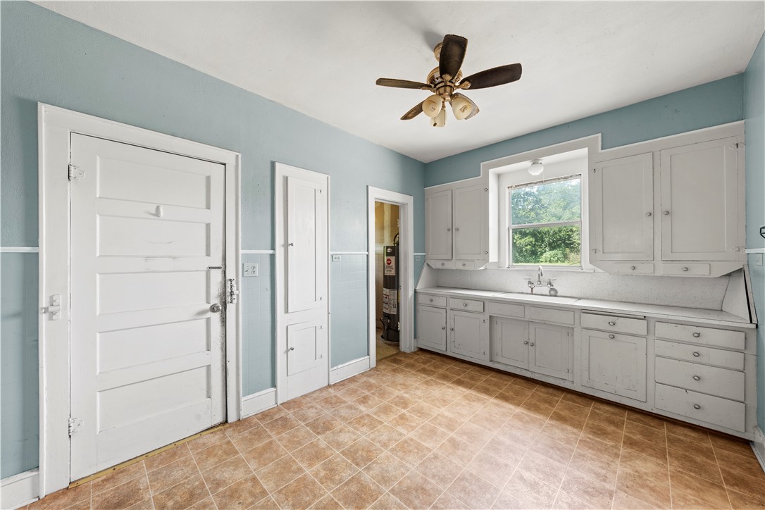 1110 S Harrison Street