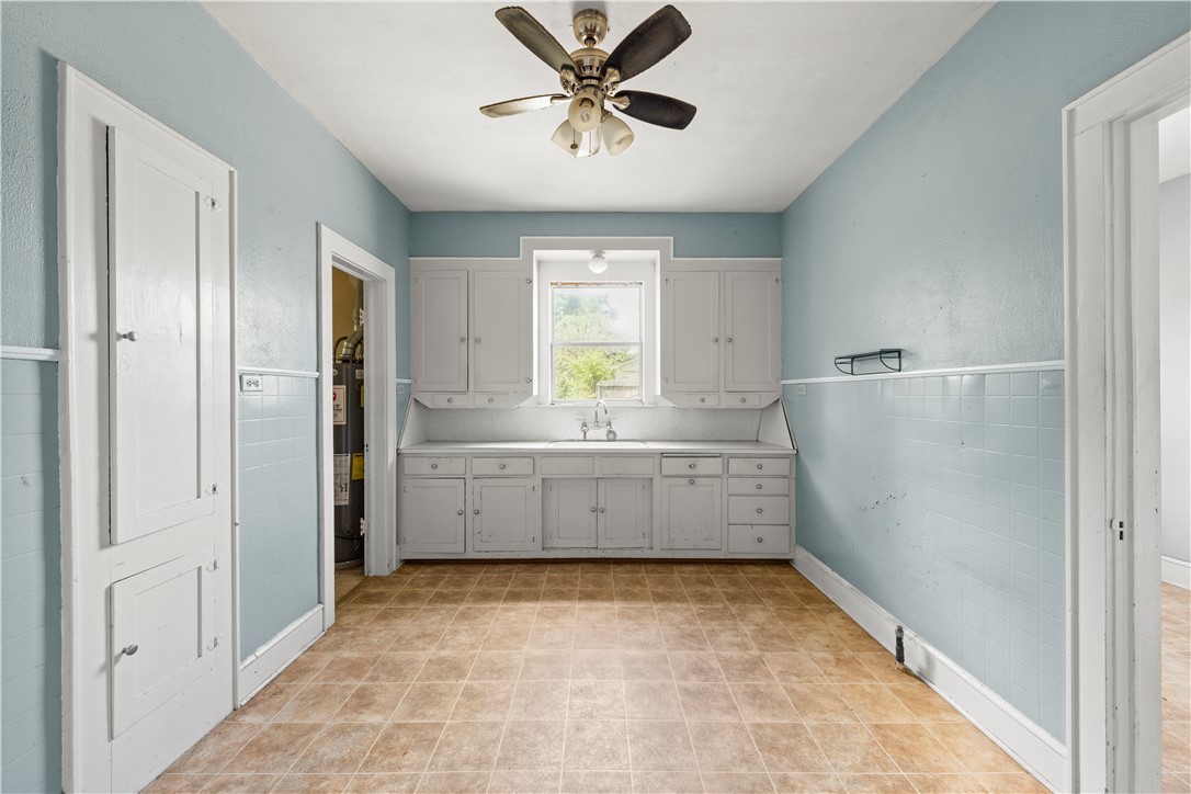 1110 S Harrison Street