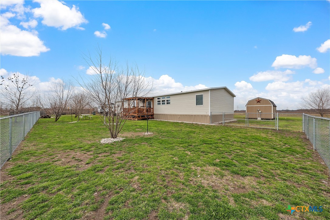 143 W Weinberger Road
