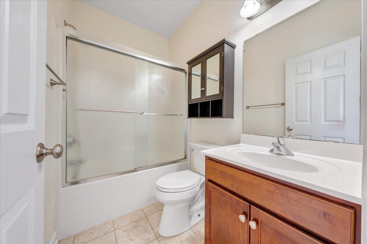 2117 River Oaks DR