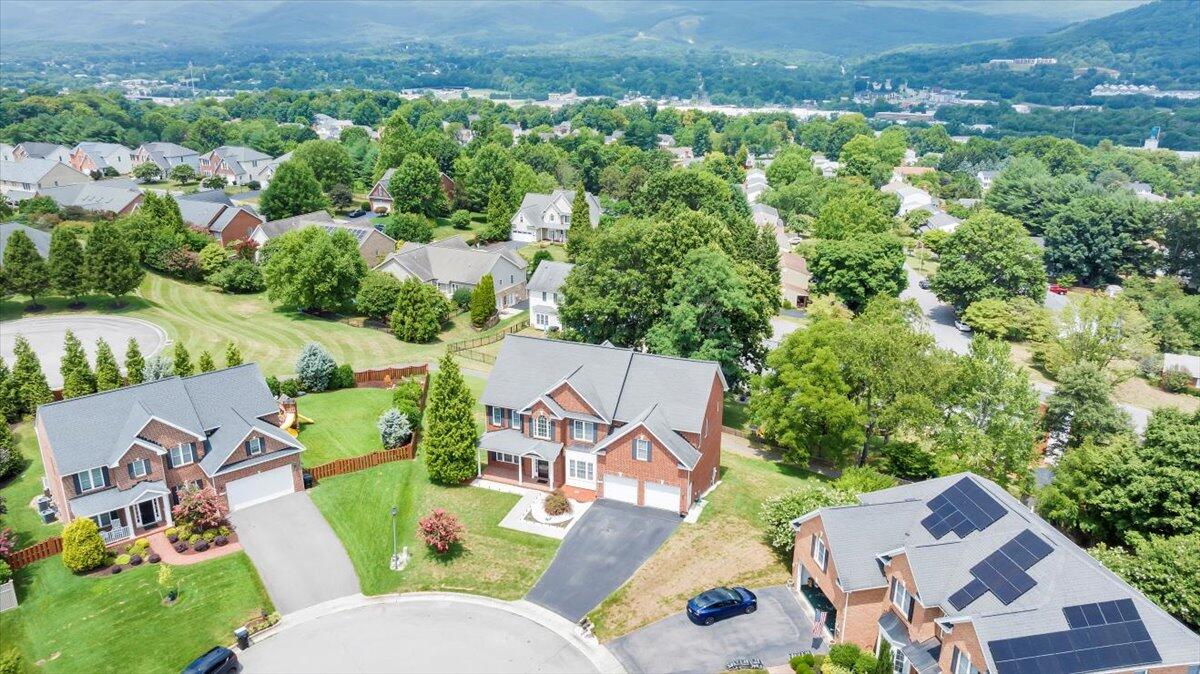 2117 River Oaks DR