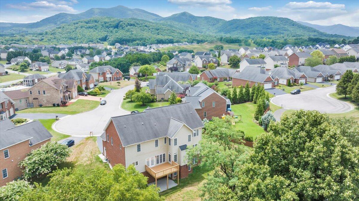 2117 River Oaks DR