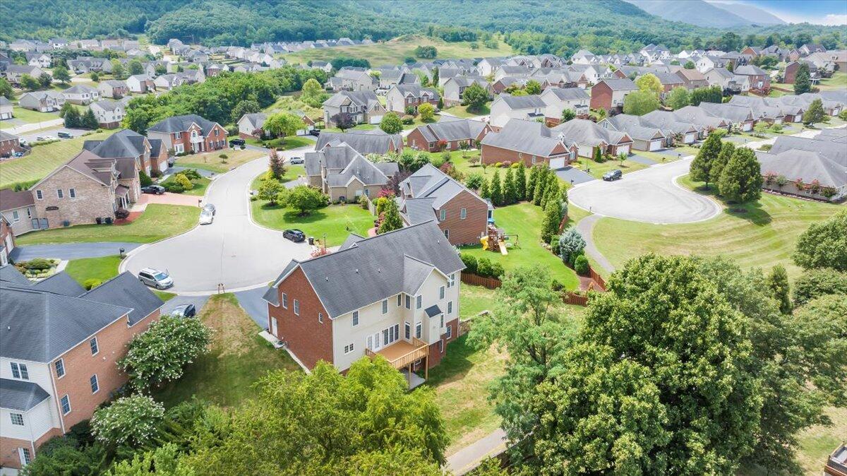 2117 River Oaks DR
