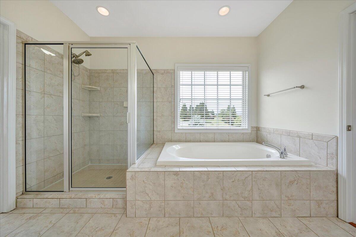 2117 River Oaks DR