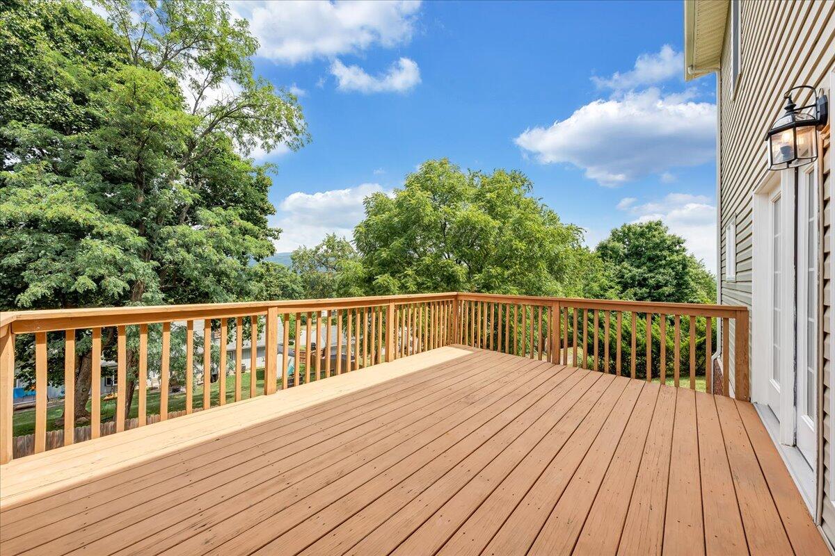 2117 River Oaks DR