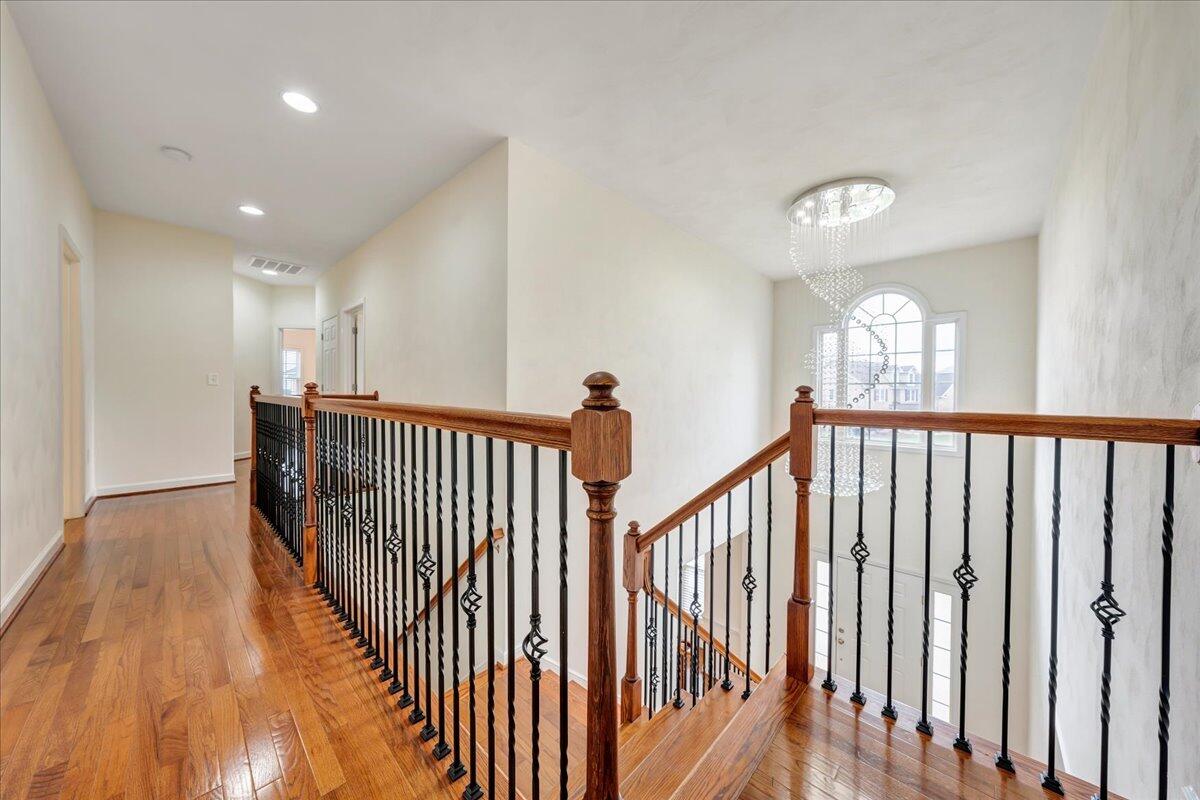 2117 River Oaks DR