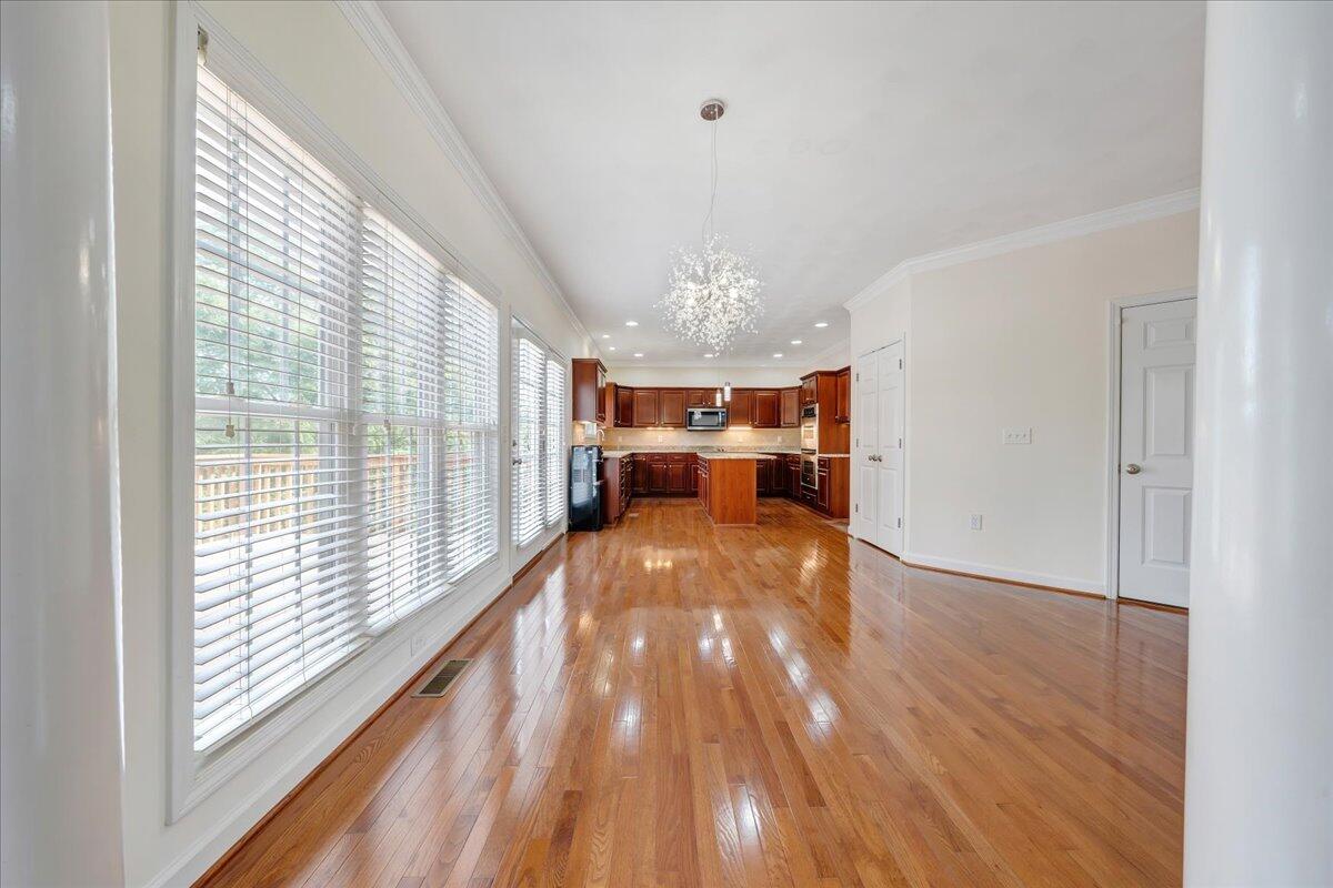 2117 River Oaks DR