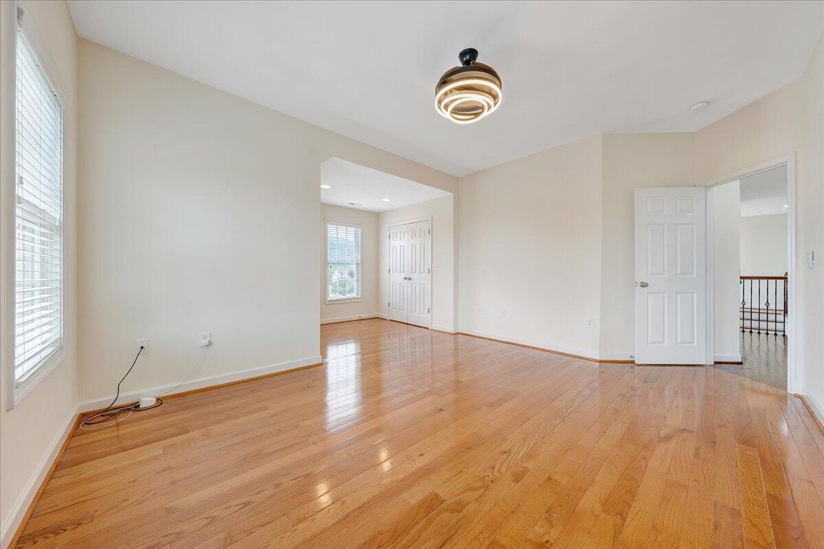 2117 River Oaks DR