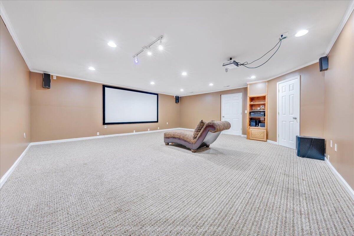 2117 River Oaks DR