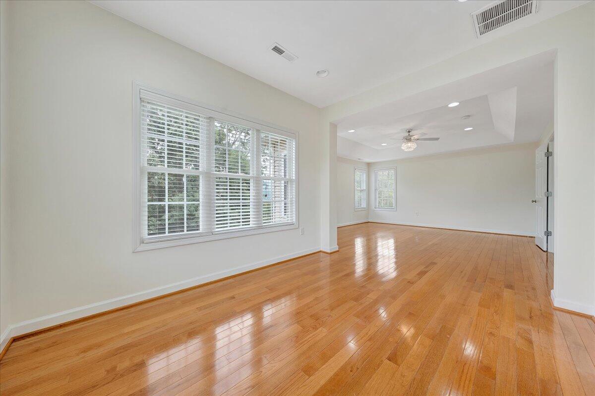 2117 River Oaks DR