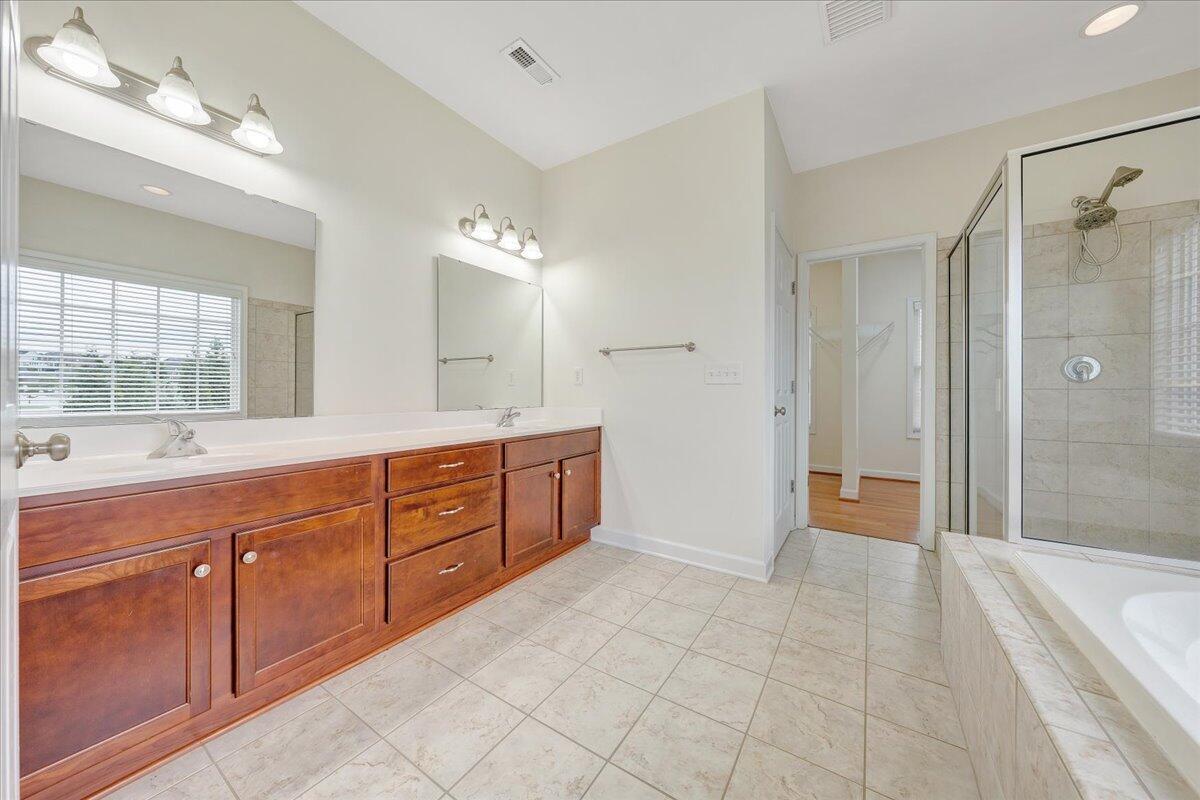 2117 River Oaks DR