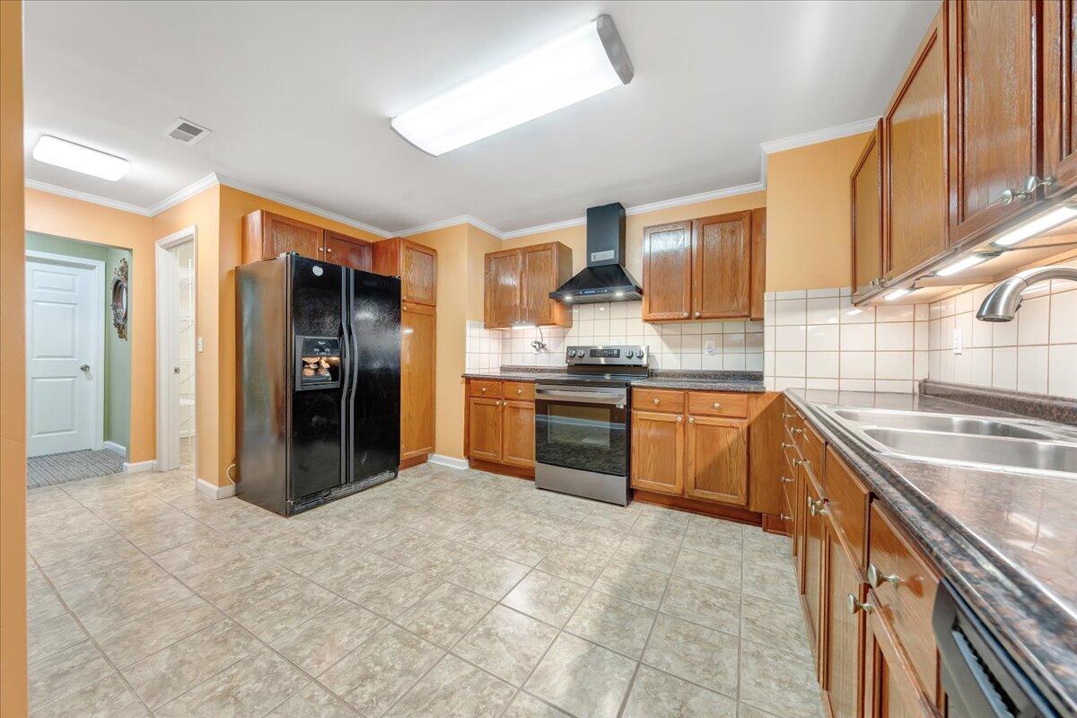 2117 River Oaks DR