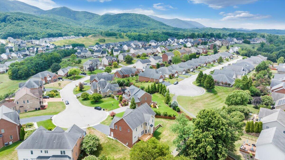 2117 River Oaks DR