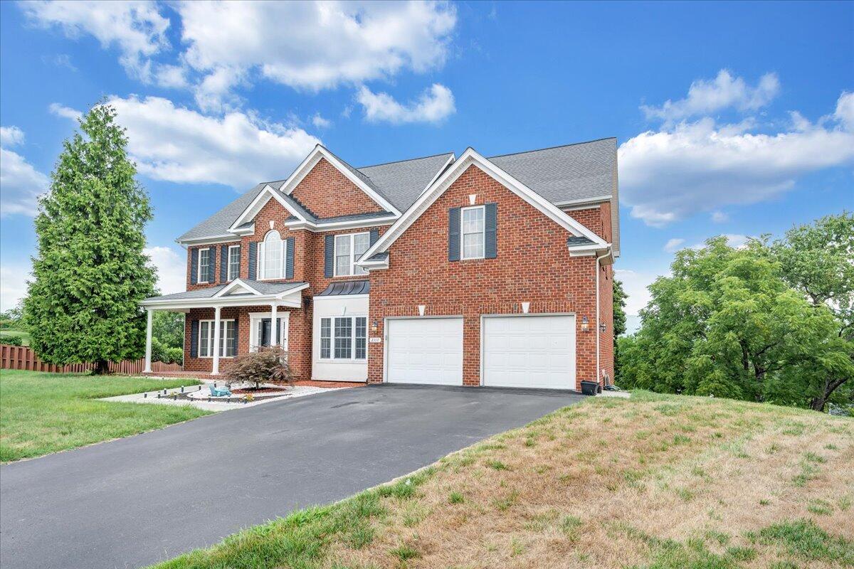 2117 River Oaks DR