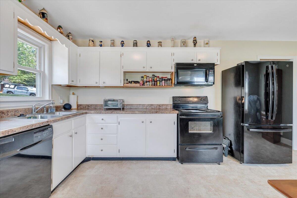 145 Oaklawn AVE NE