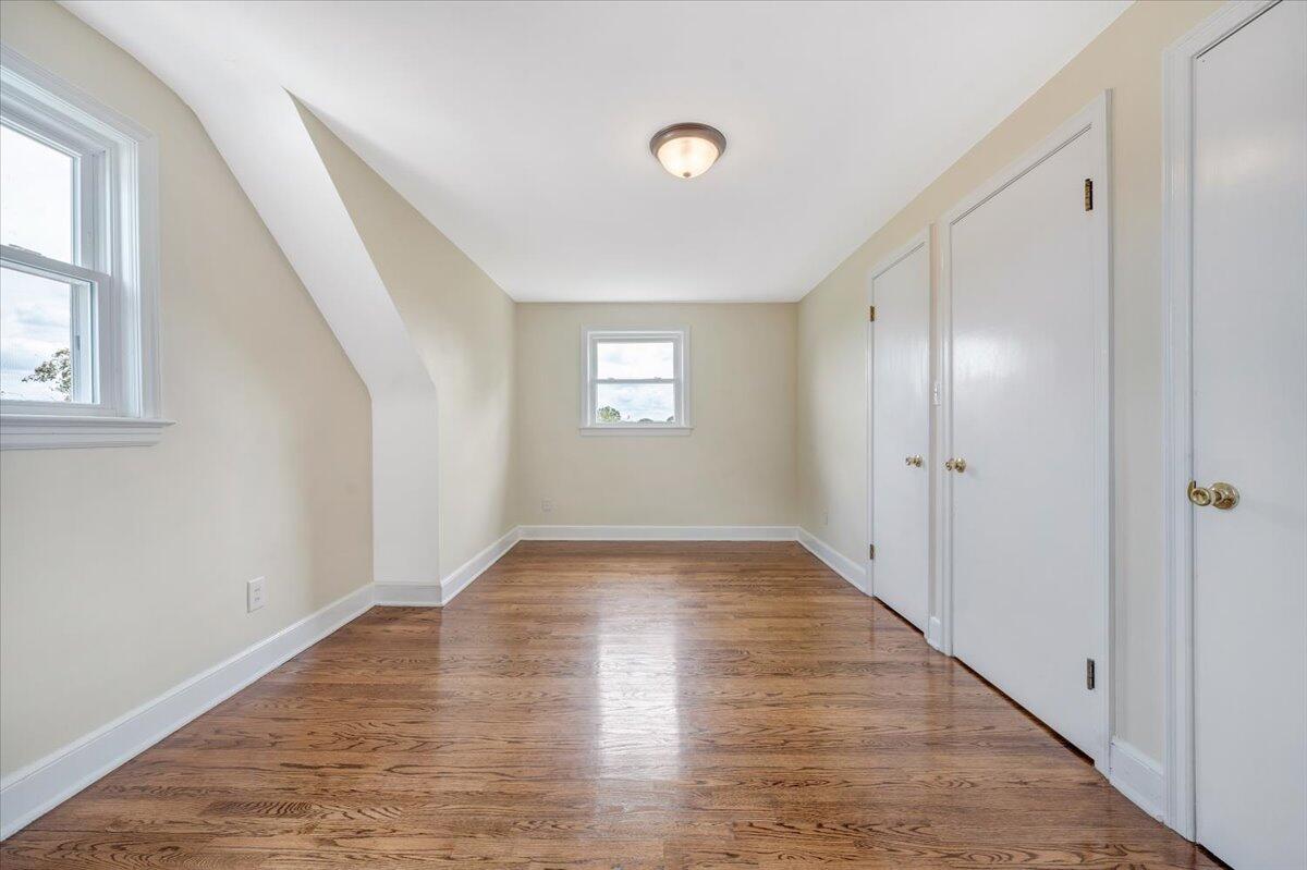 145 Oaklawn AVE NE