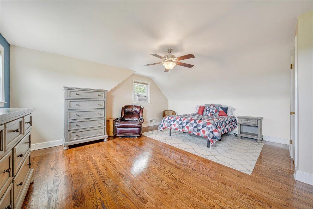 145 Oaklawn AVE NE