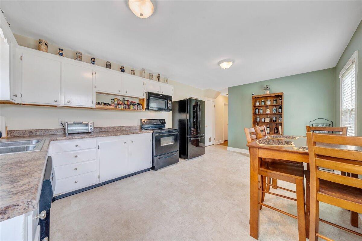 145 Oaklawn AVE NE