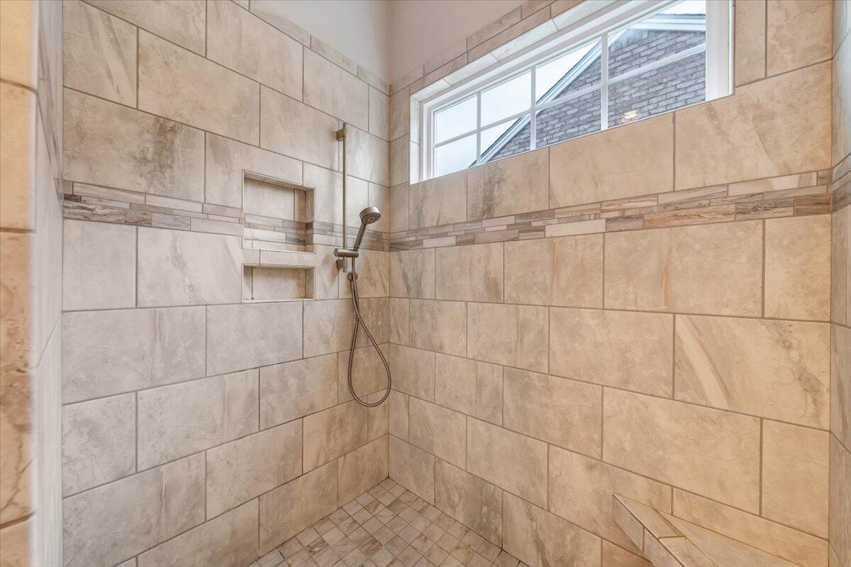 119 North Oaks DR