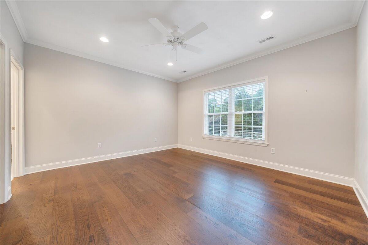 119 North Oaks DR