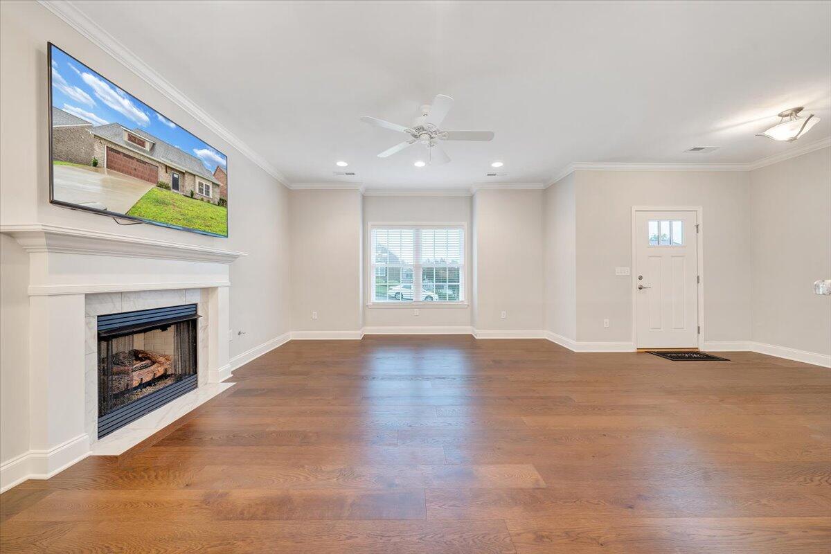 119 North Oaks DR