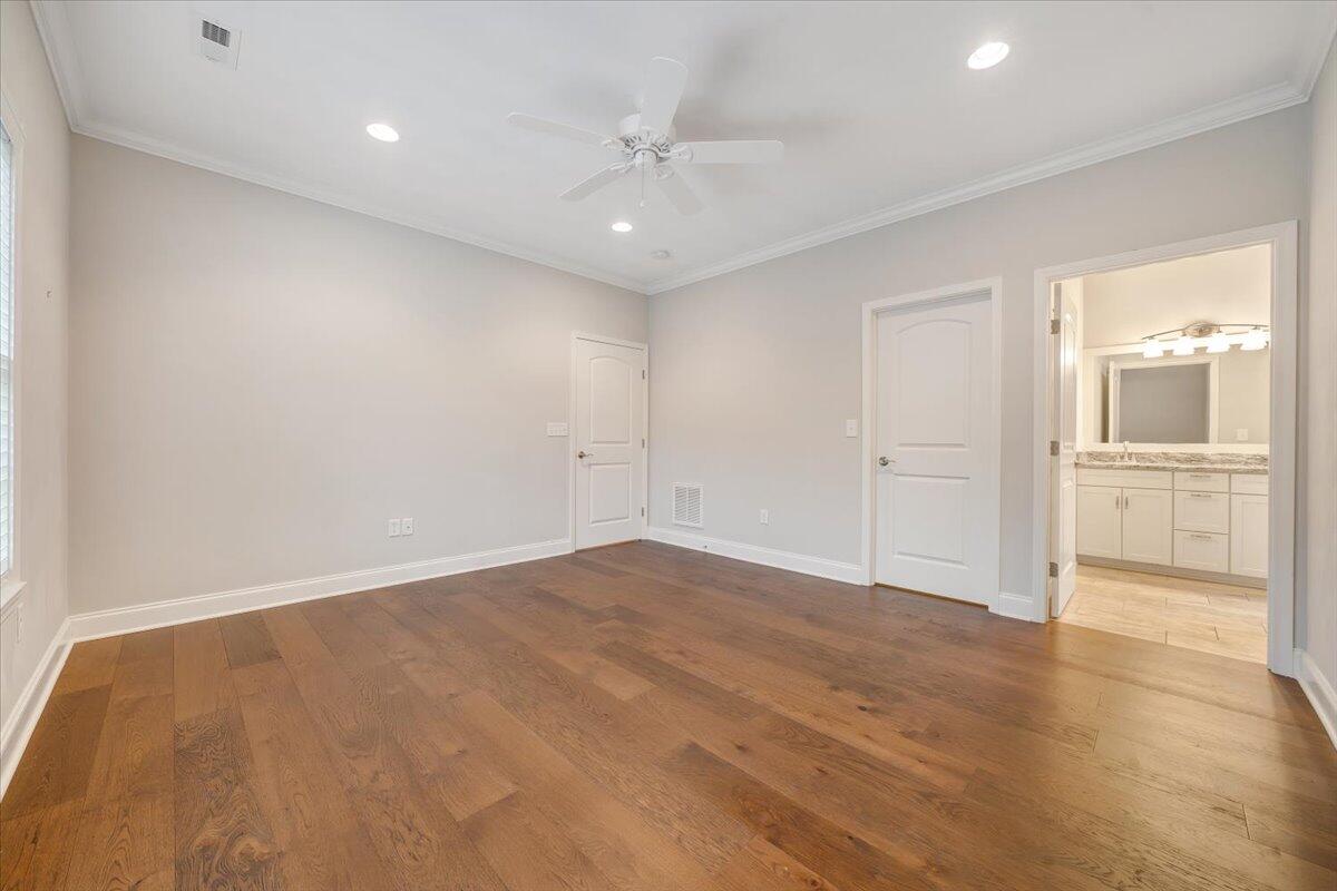 119 North Oaks DR