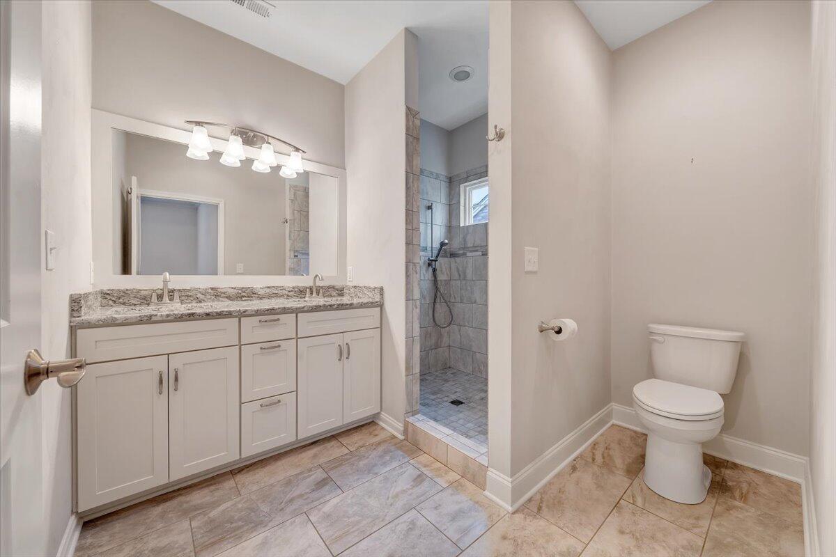 119 North Oaks DR