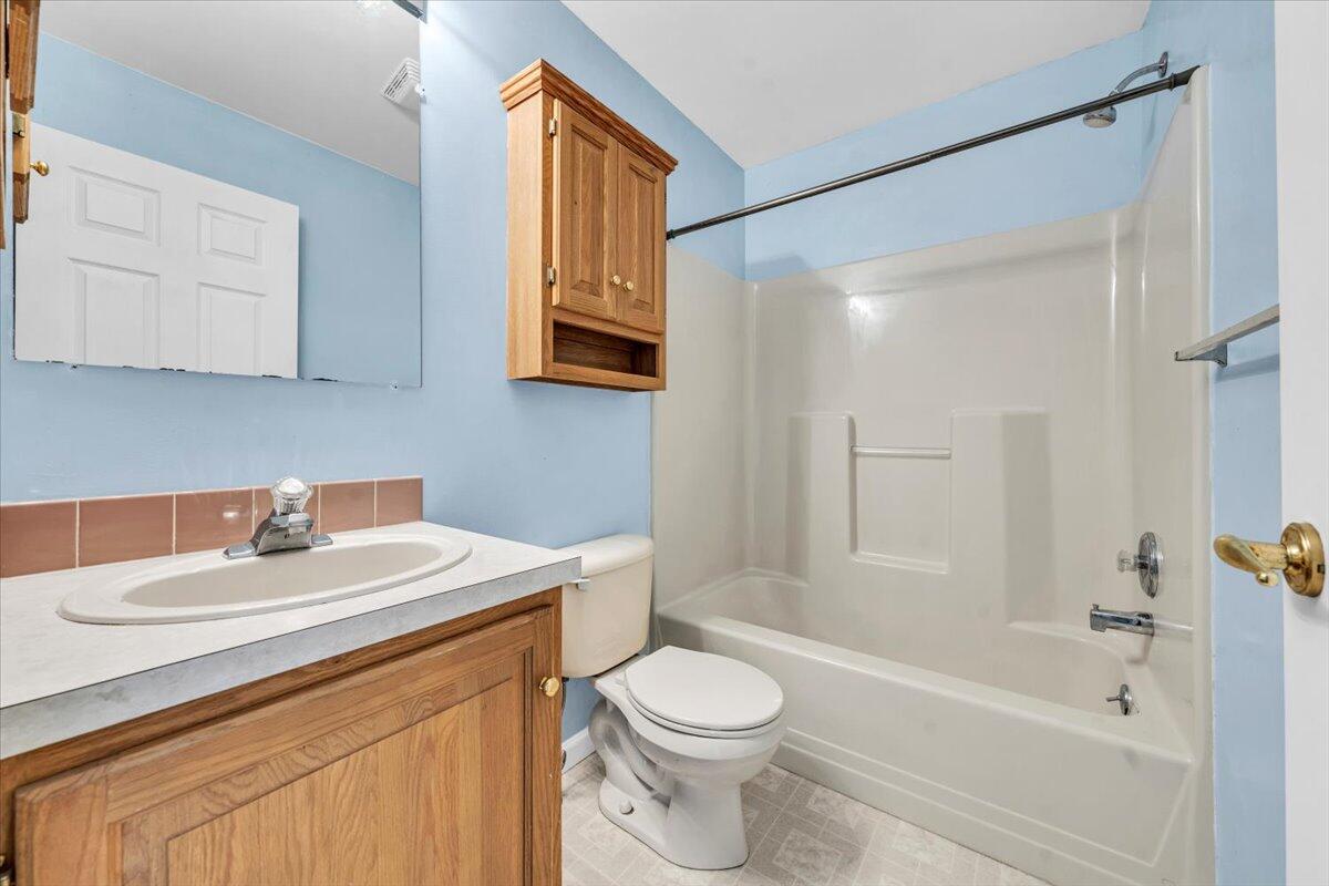 150 Sleepy Hollow RD