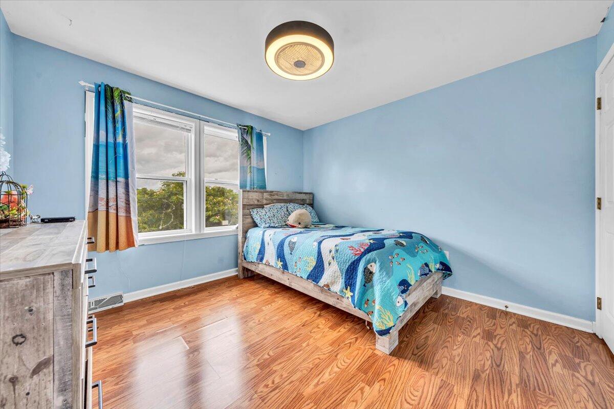 150 Sleepy Hollow RD