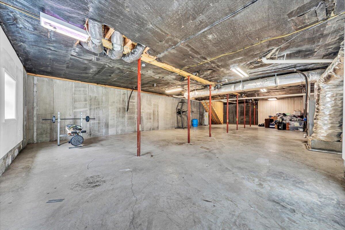 150 Sleepy Hollow RD