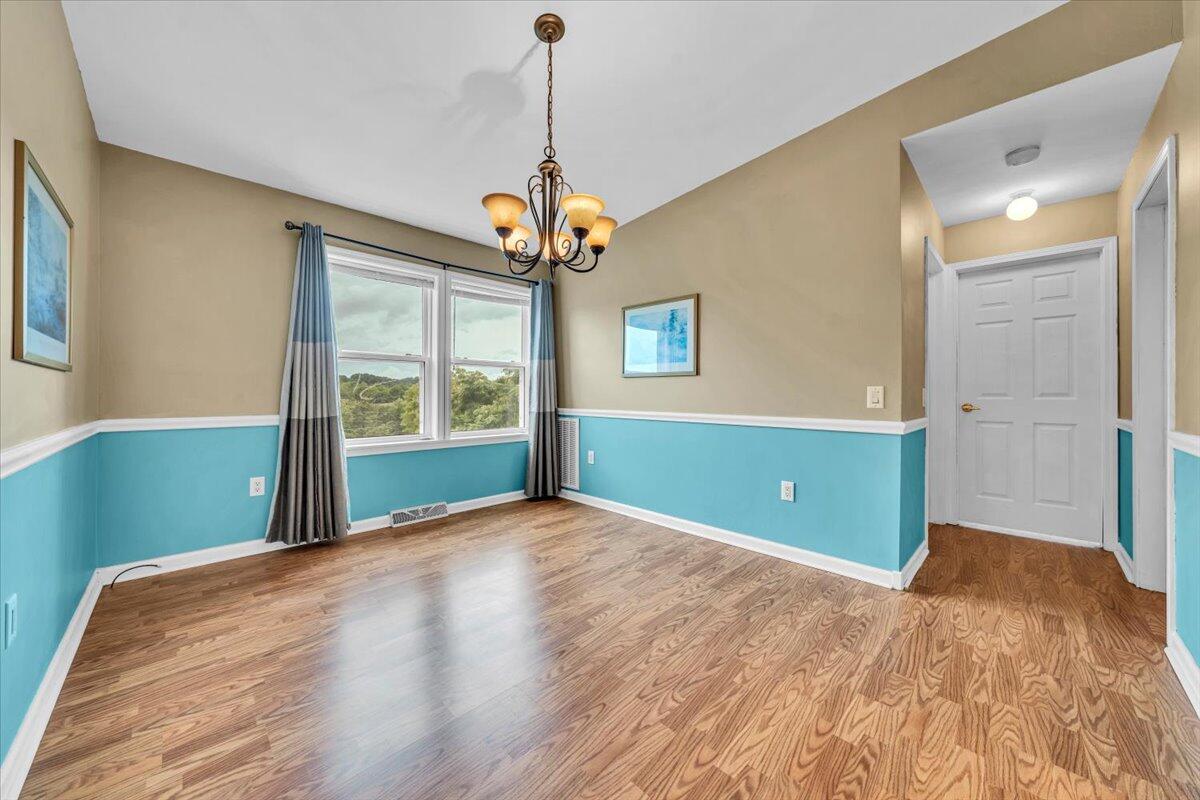 150 Sleepy Hollow RD