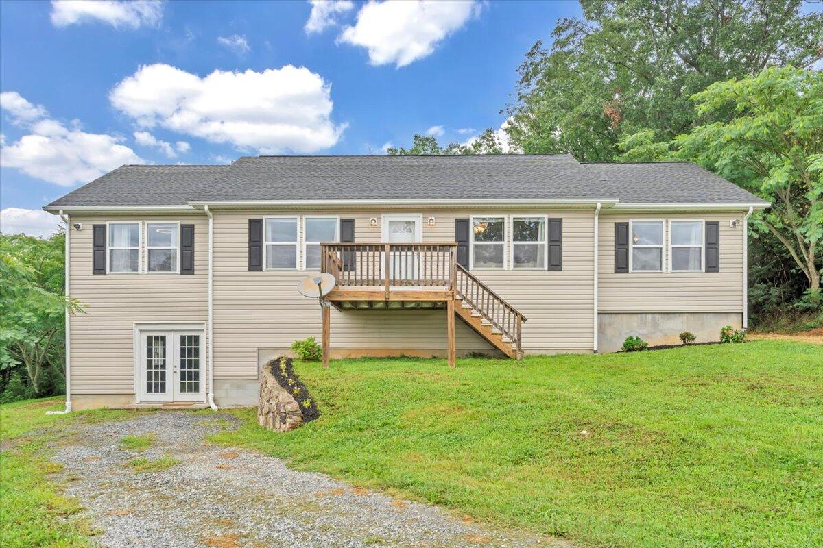150 Sleepy Hollow RD