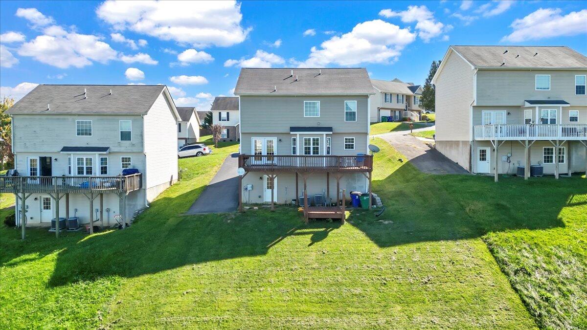 400 Chelsea Loop