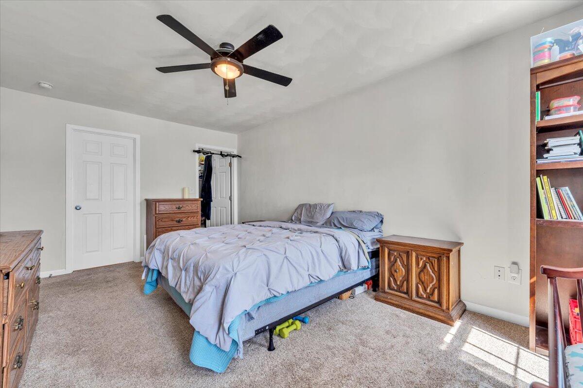 400 Chelsea Loop