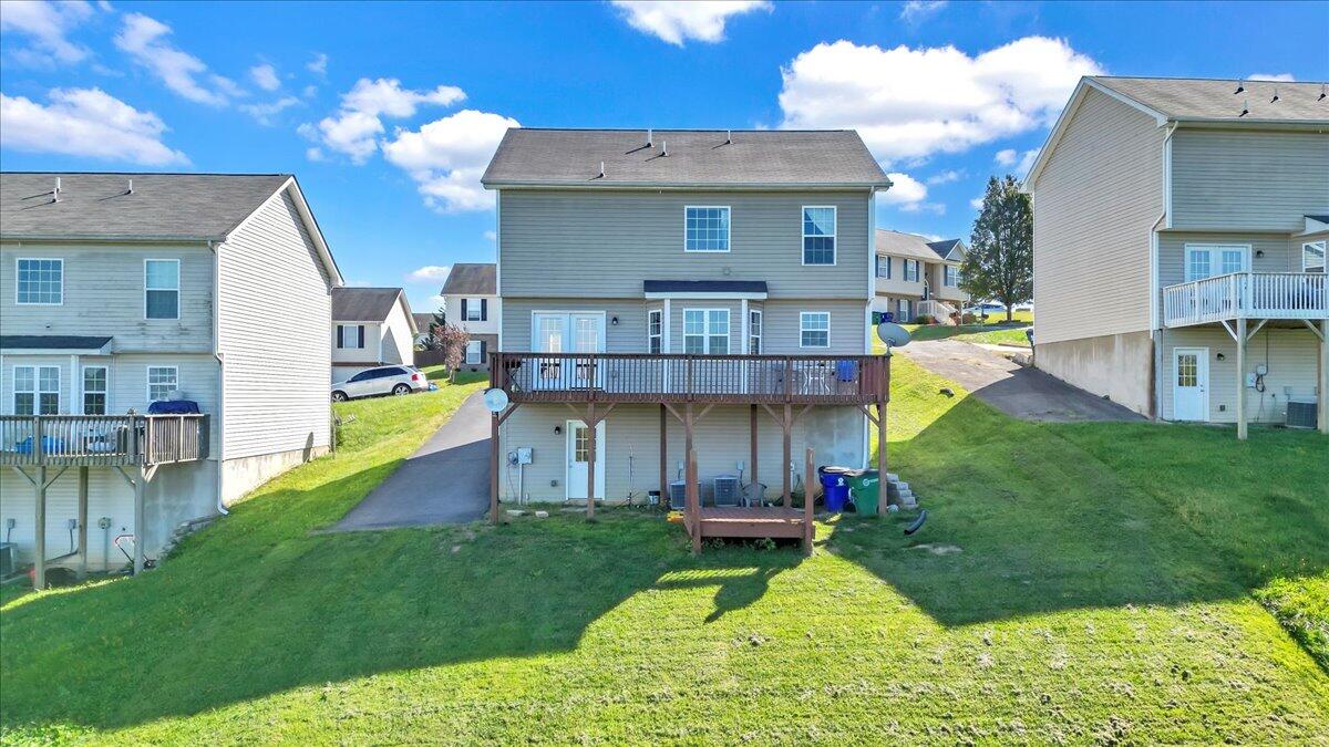 400 Chelsea Loop