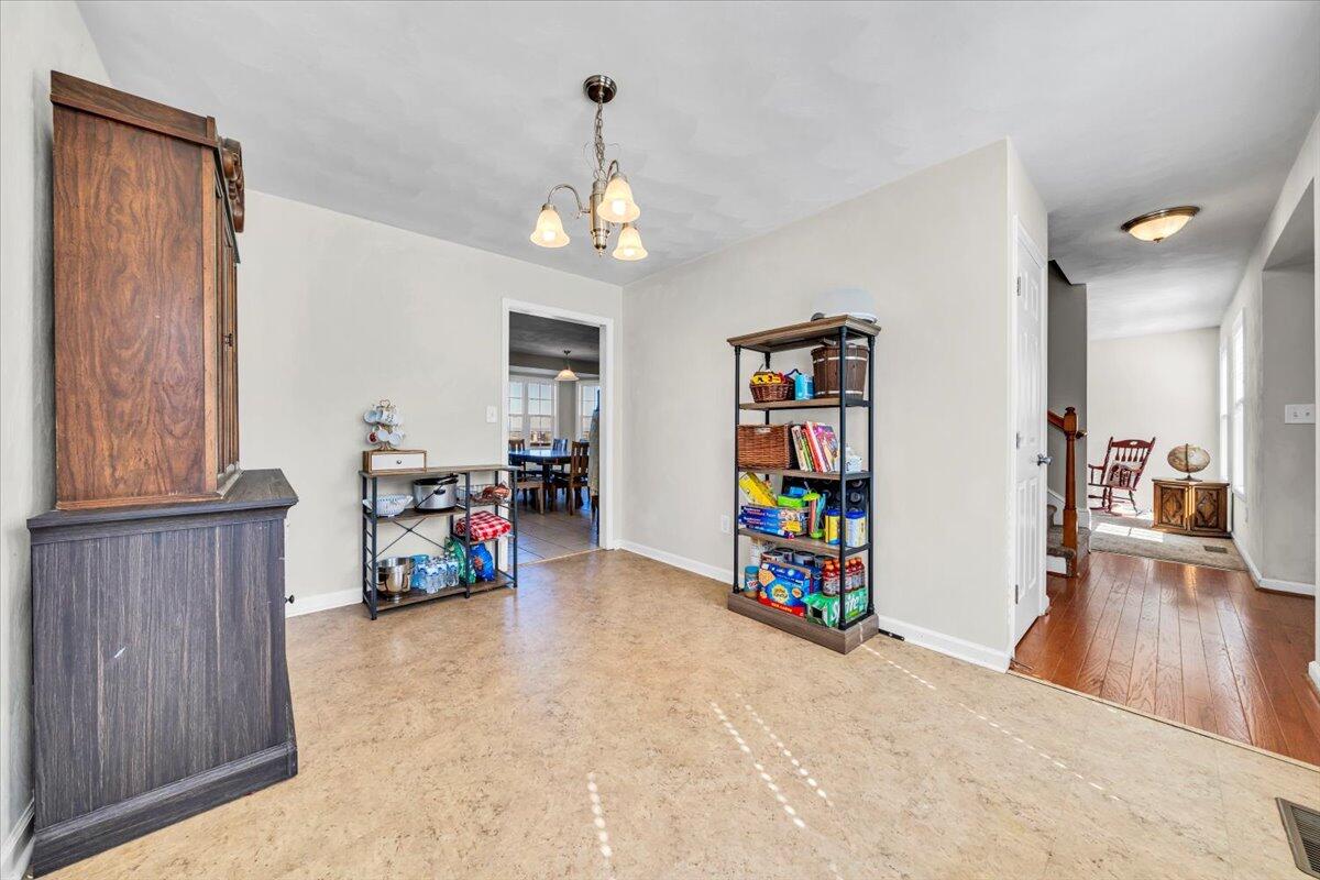 400 Chelsea Loop