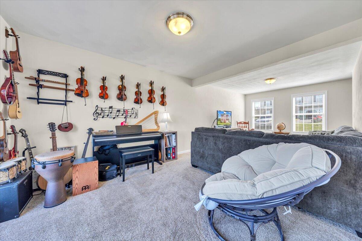 400 Chelsea Loop