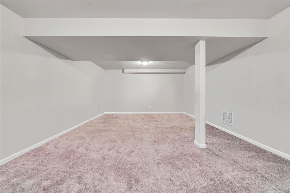 400 Chelsea Loop