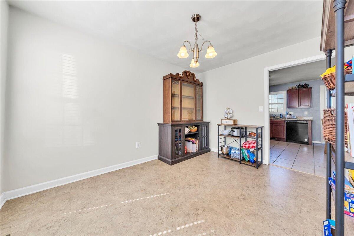 400 Chelsea Loop