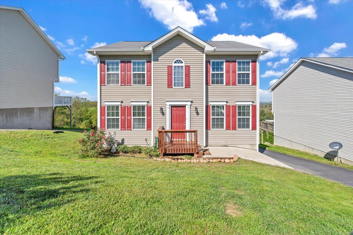 400 Chelsea Loop