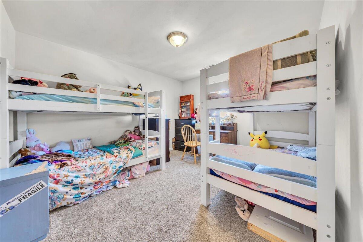 400 Chelsea Loop