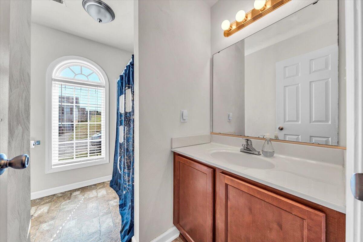 400 Chelsea Loop