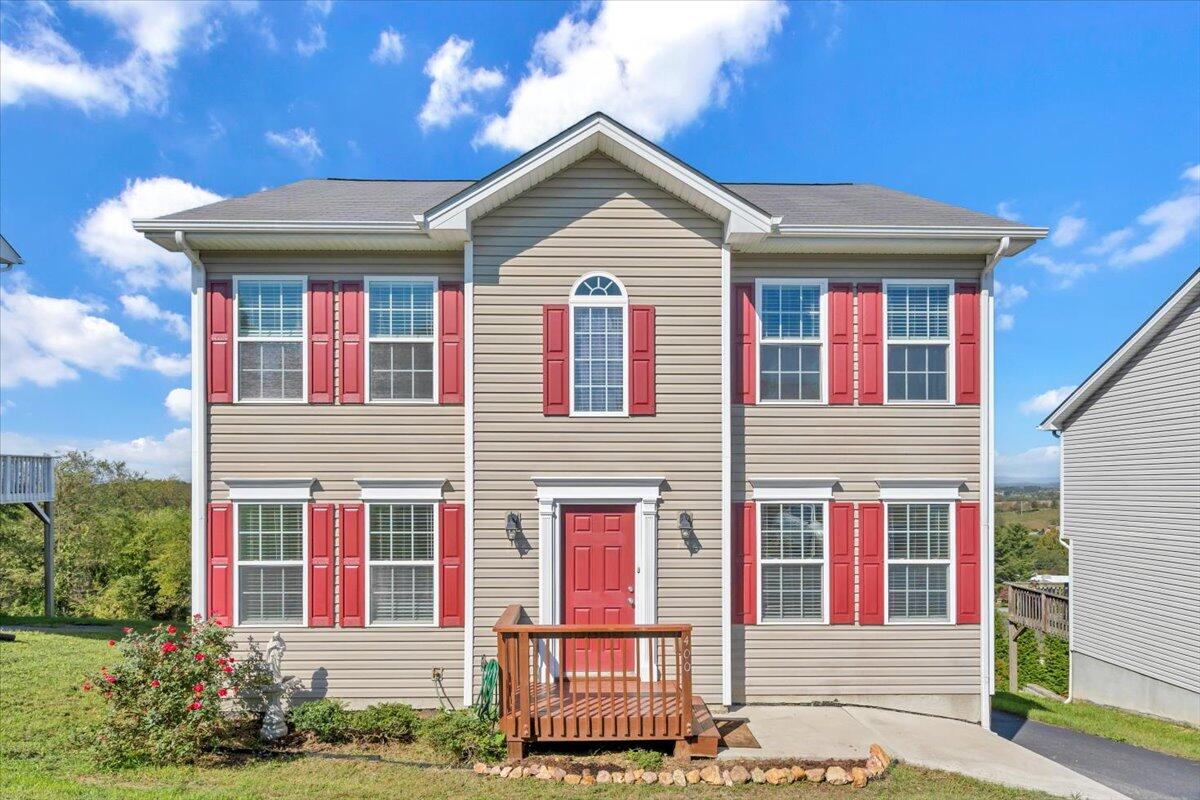 400 Chelsea Loop