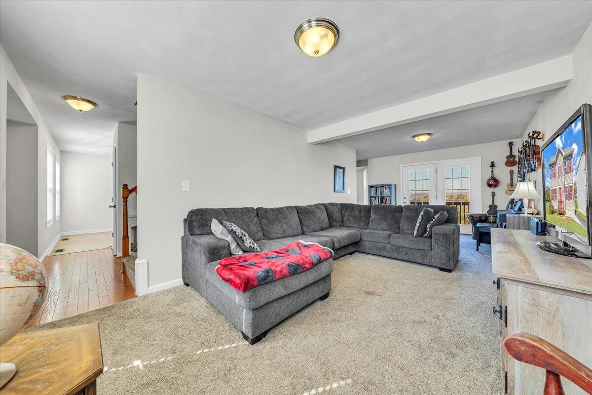 400 Chelsea Loop
