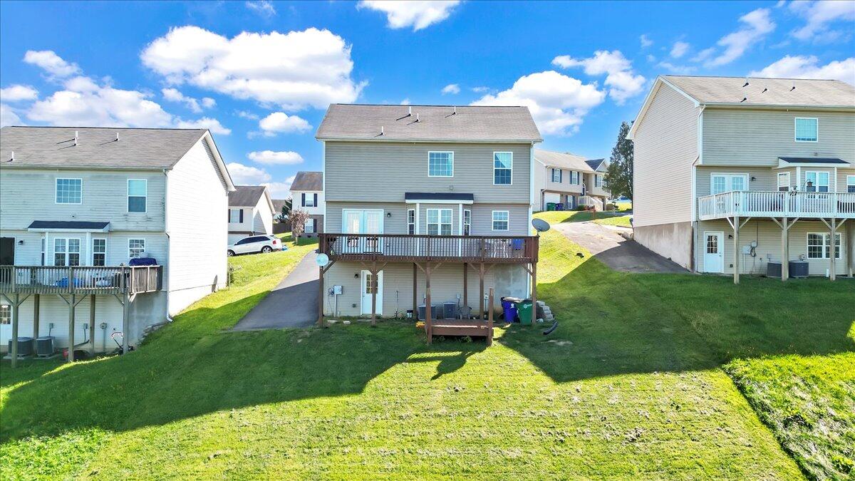 400 Chelsea Loop
