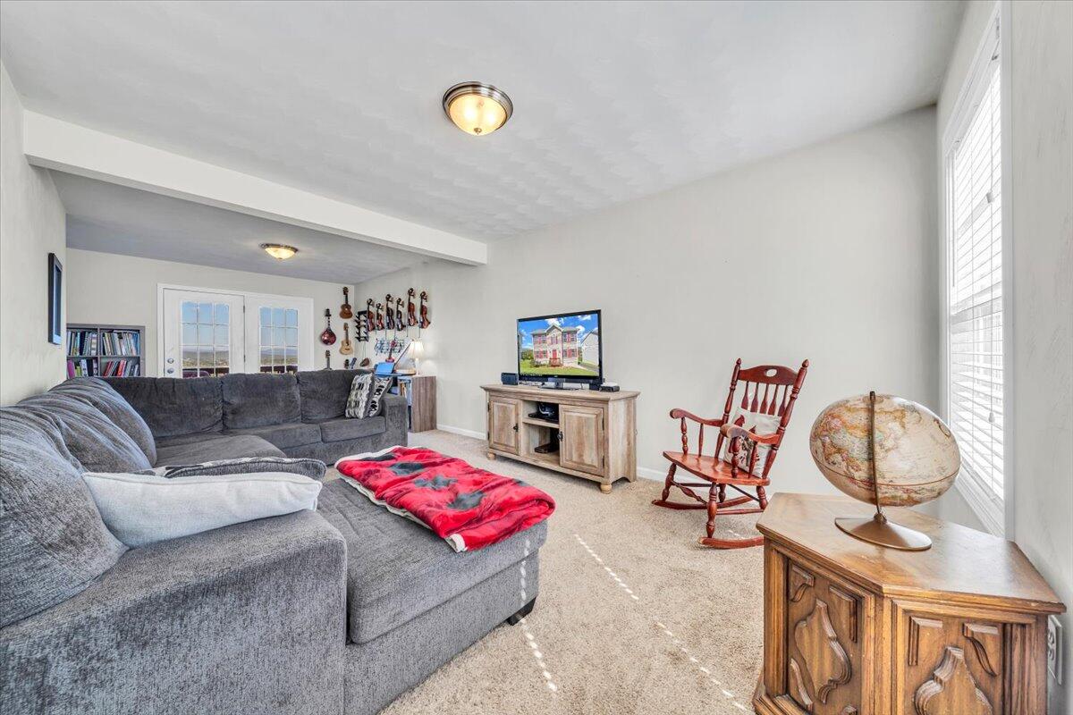400 Chelsea Loop