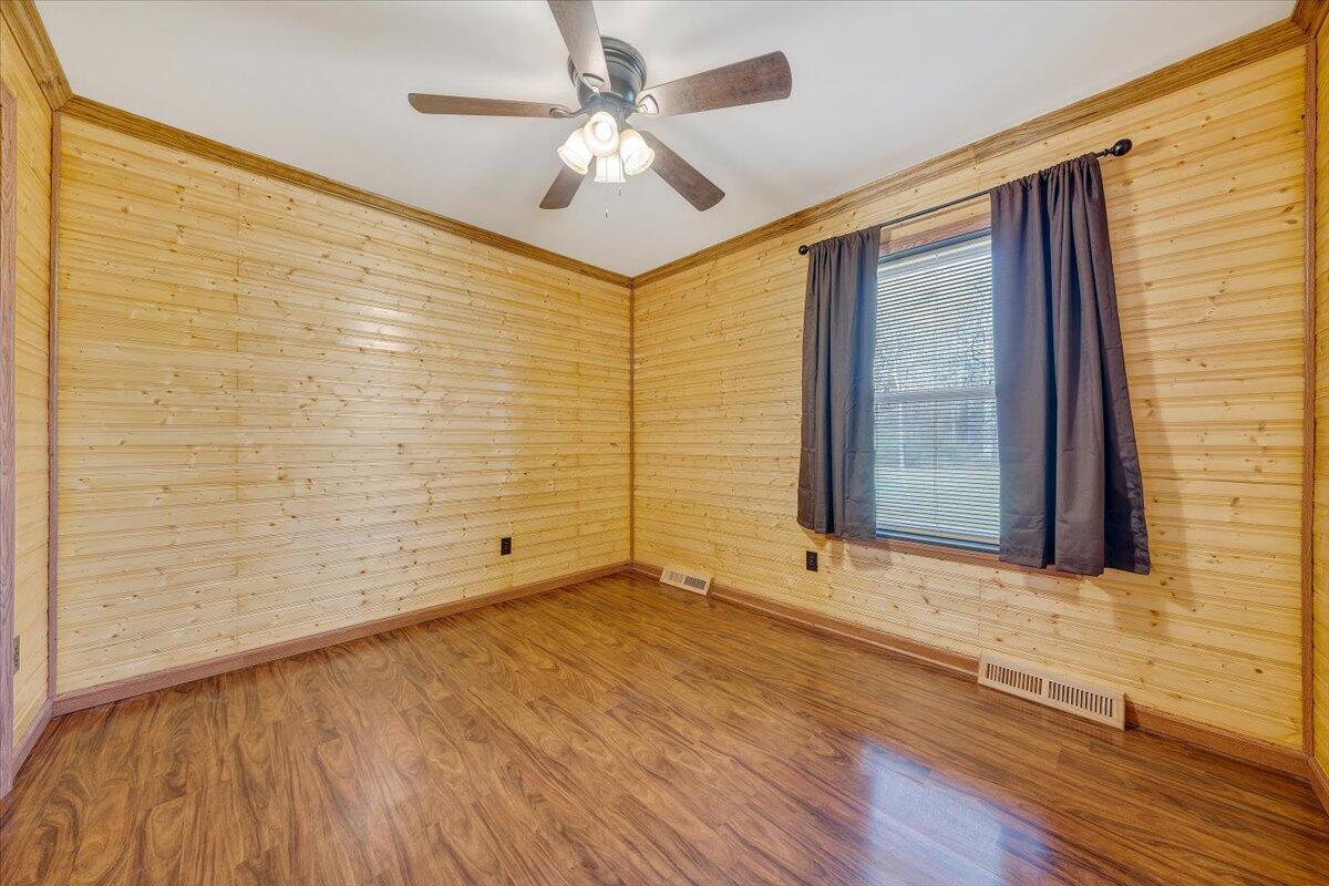 62 Cave Mtn Lake RD