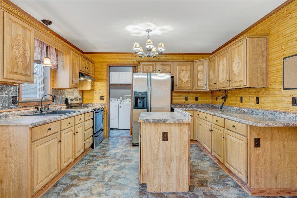 62 Cave Mtn Lake RD