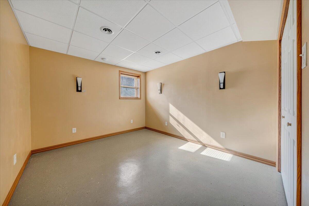 62 Cave Mtn Lake RD
